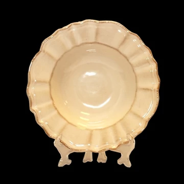 Romantik mélytányér natúr,kerámia,kézzel festett-dia.24x5cm, V.K.27-24 Romantik mélytányér natúr,kerámia,kézzel festett-dia.24x5cm, V.K.27-24