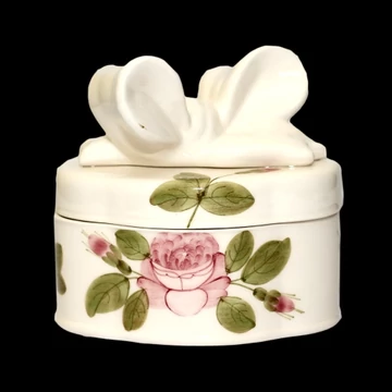 Romantik rózsás doboz ovál,kerámia,kézzel festett-15,5x11x5x15cm, V.K.44-15